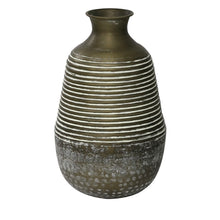 Load image into Gallery viewer, Vase - Aluminium