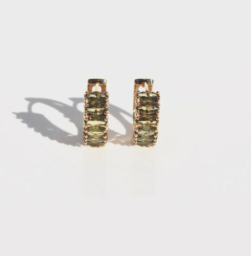 Huggie Earrings - Peridot