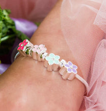 Load image into Gallery viewer, Petite Fleur Bouquet Bracelet