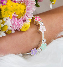 Load image into Gallery viewer, Petite Fleur Bouquet Bracelet