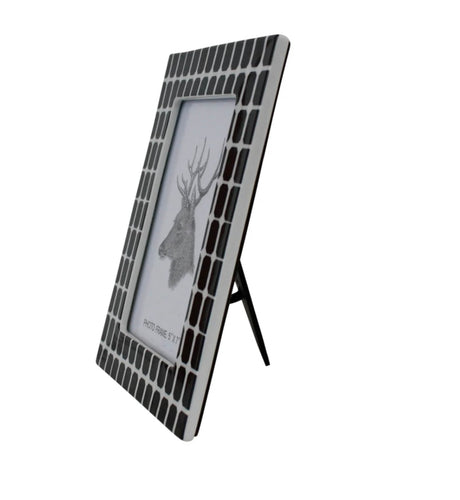 Black & White Photo Frame - Large