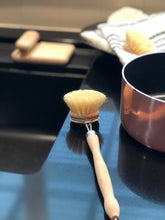Load image into Gallery viewer, Dishwashing Brush - made in France