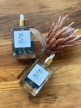 Load image into Gallery viewer, Organik Botanik - Crystal Therapy Detox Lapis Lazuli Bath &amp; Body Oil 100ml