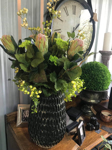Sirocco Vase - 3 colours - flowers not included