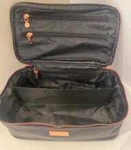 Load image into Gallery viewer, Wicked Sista - Premium black medium beauty case
